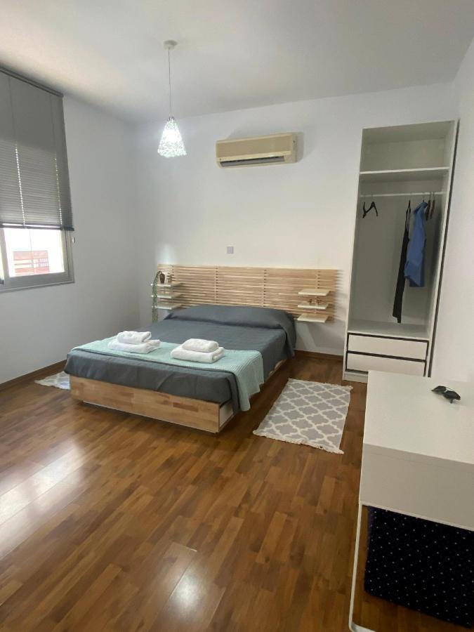 Lovely Studio Apartment In Pafos Экстерьер фото