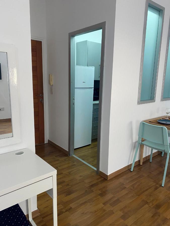Lovely Studio Apartment In Pafos Экстерьер фото