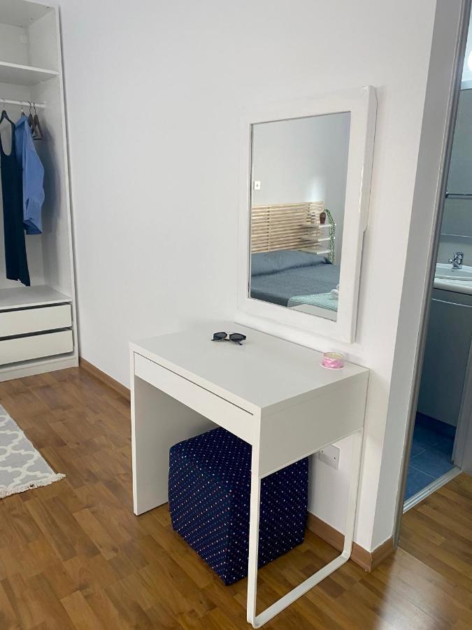 Lovely Studio Apartment In Pafos Экстерьер фото
