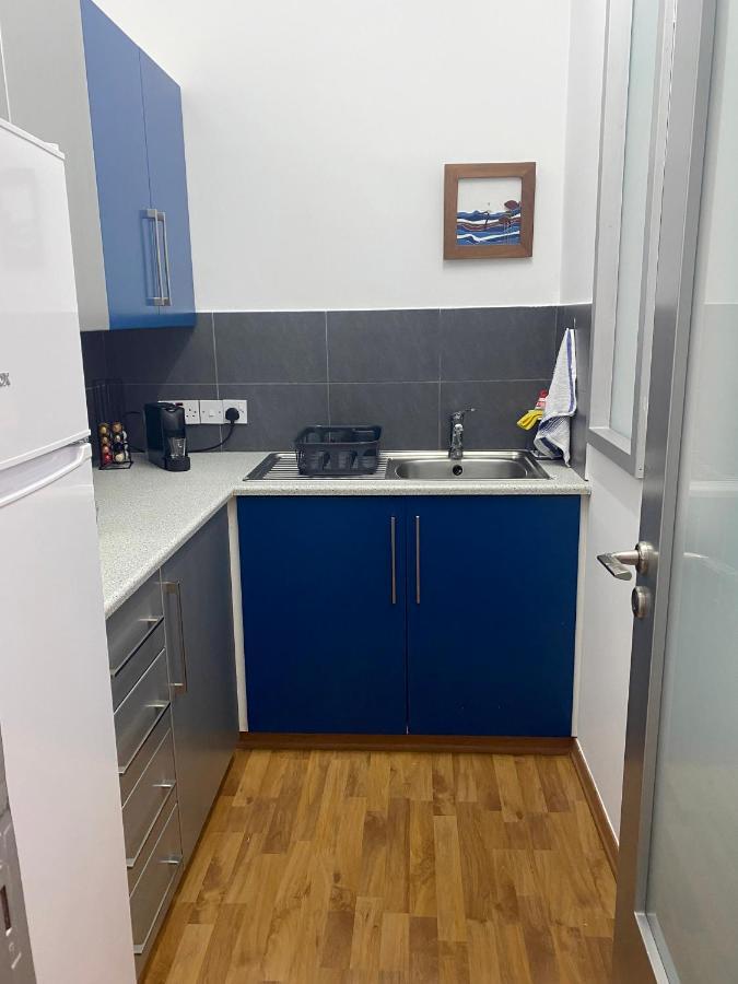 Lovely Studio Apartment In Pafos Экстерьер фото