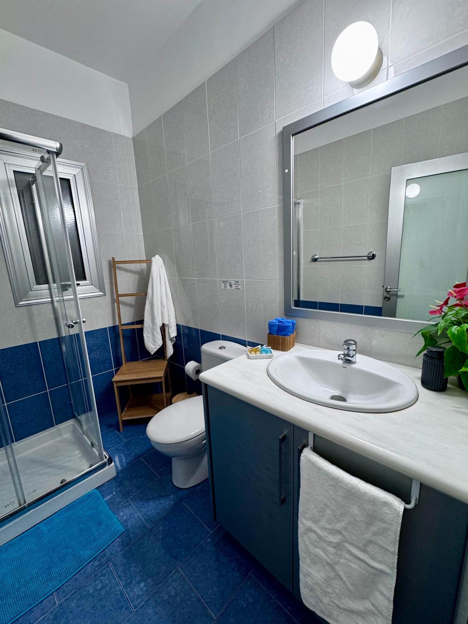 Lovely Studio Apartment In Pafos Экстерьер фото