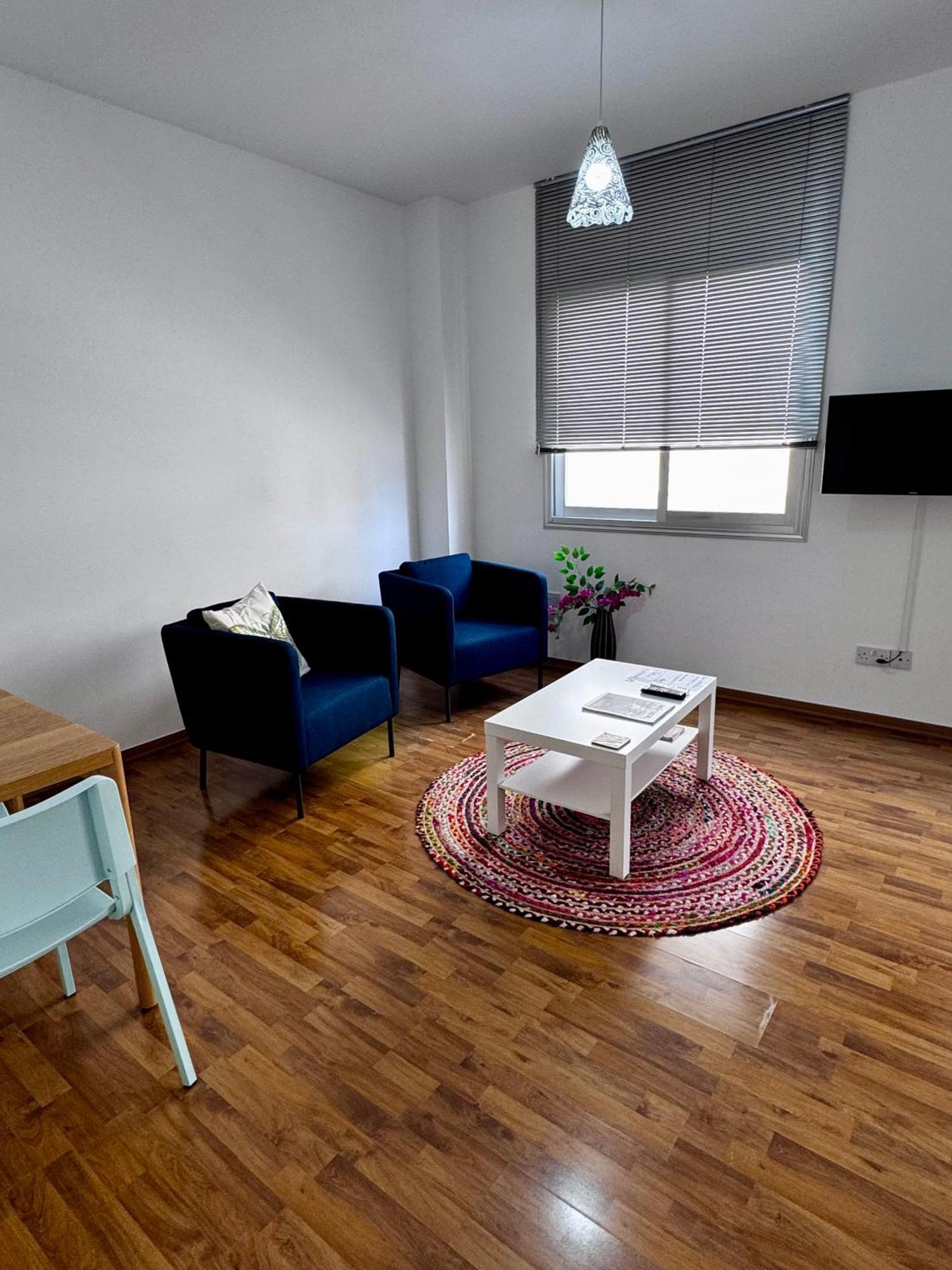 Lovely Studio Apartment In Pafos Экстерьер фото